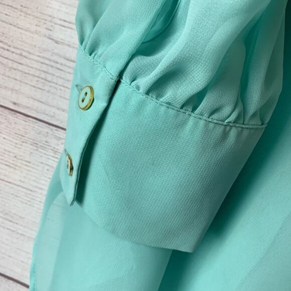 Pearl Teal Button Up Blouse Sheer with Long Sleeves Scoop Neckline Size M - Picture 12 of 15